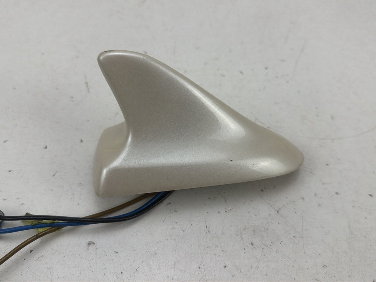 2010 Buick LaCrosse Roof Shark Fin Antenna Module 25938468 OEM