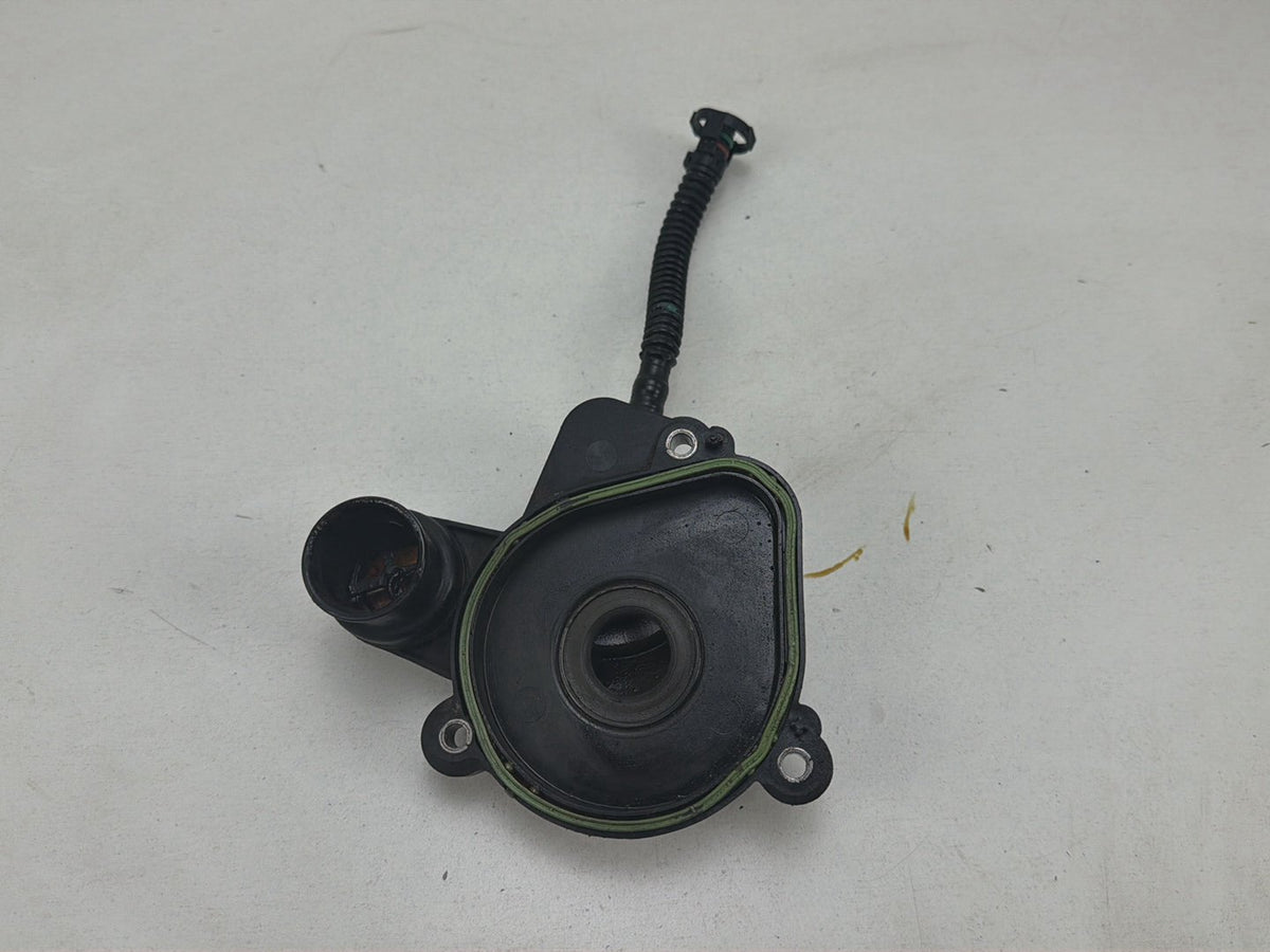 2007-20013 Mercedes-Benz S-Class W221 Engine Oil Seperator A2780100431 OEM