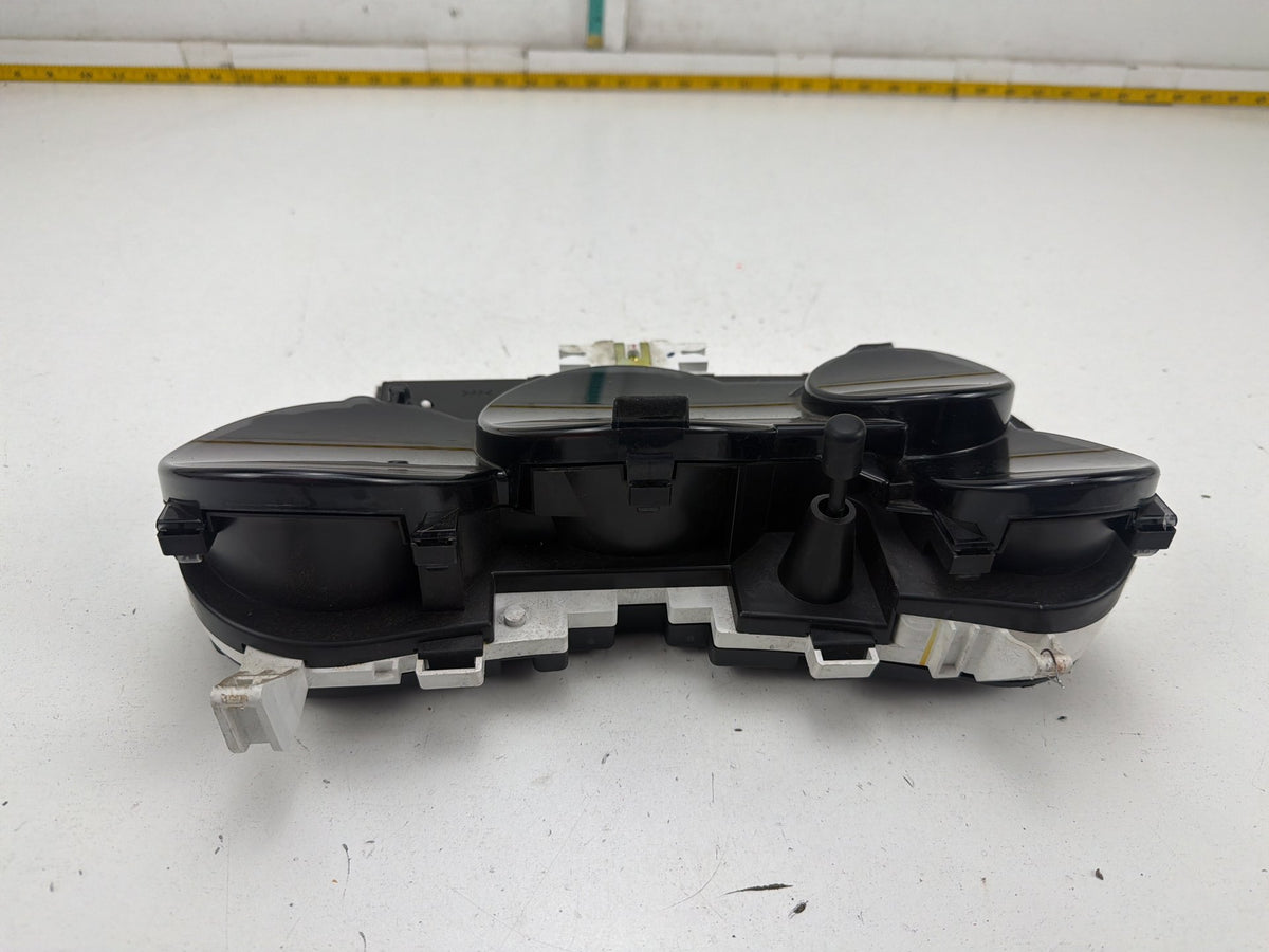 2003 Pontiac Vibe Speedometer Instrument Cluster 132K Miles 83800-01110-00 OEM