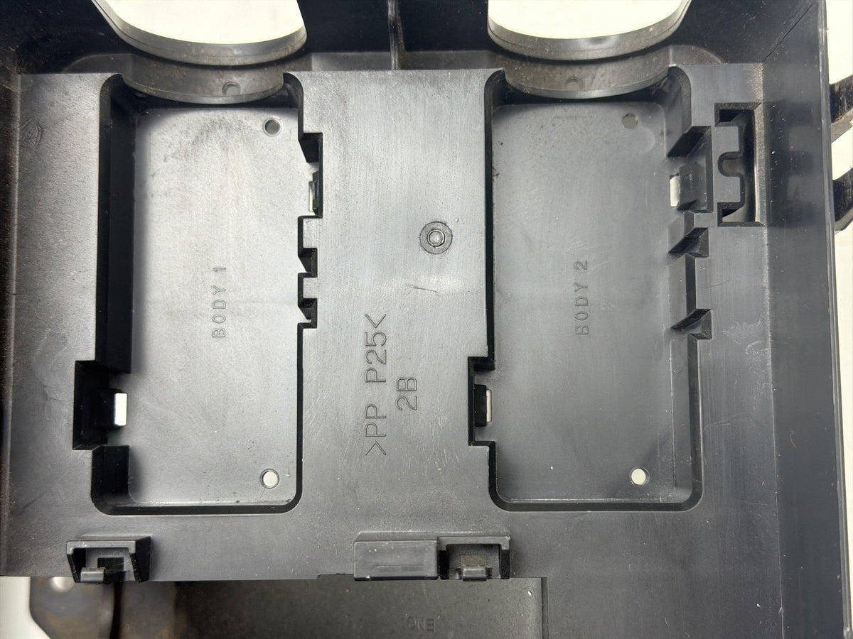 2013-2016 Chevrolet Equinox Fusebox Fuse Box Relay Module 23404556 OEM