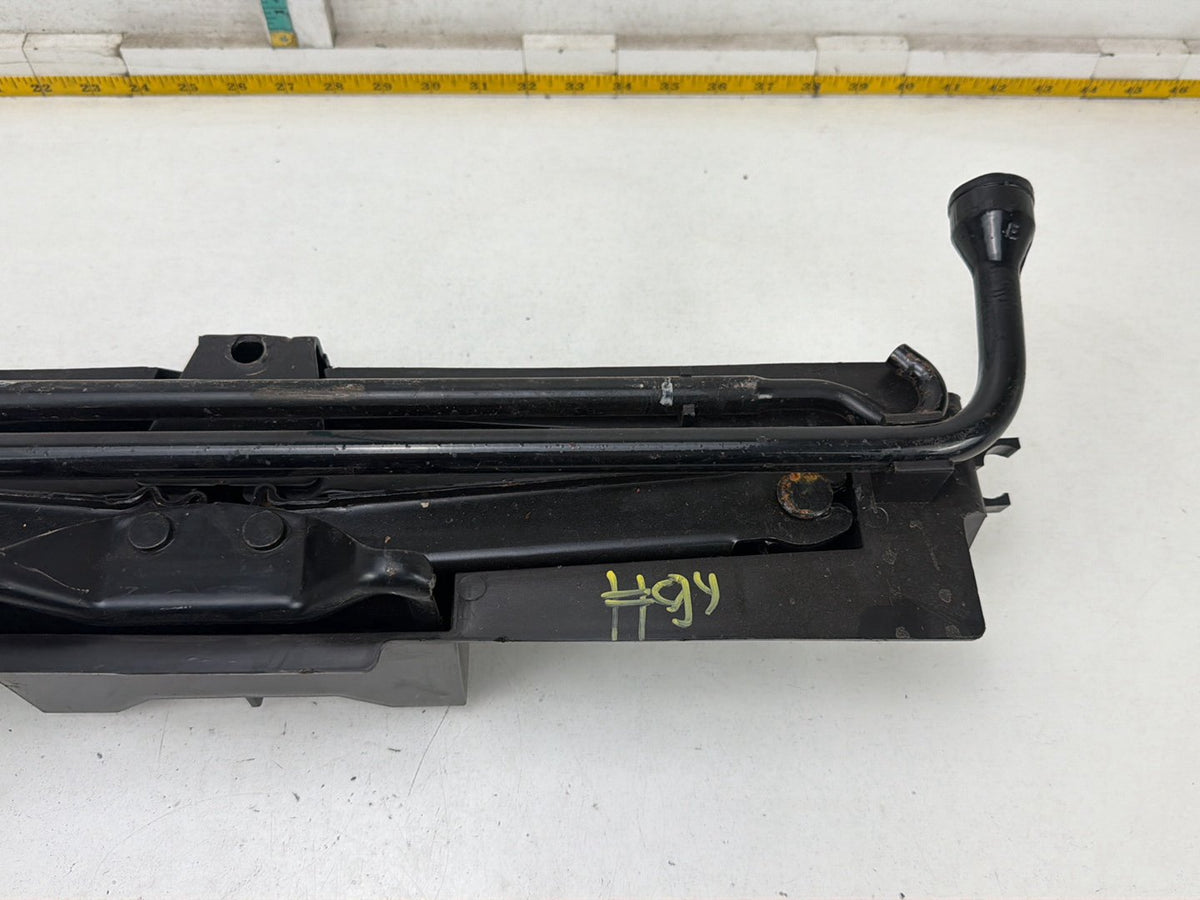 2003-2006 Lincoln Navigator Spare Tire Jack/Tool Kit Wrench 2L1A-17B043-AG OEM
