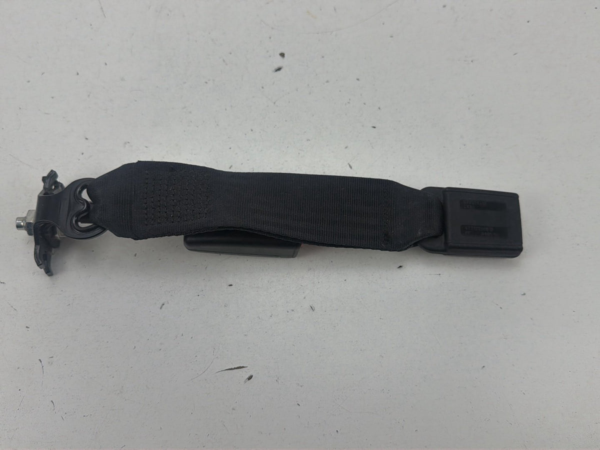 2014-2017 Maserati Ghibli Rear Left & Center Seat Belt Buckle 670019312 OEM