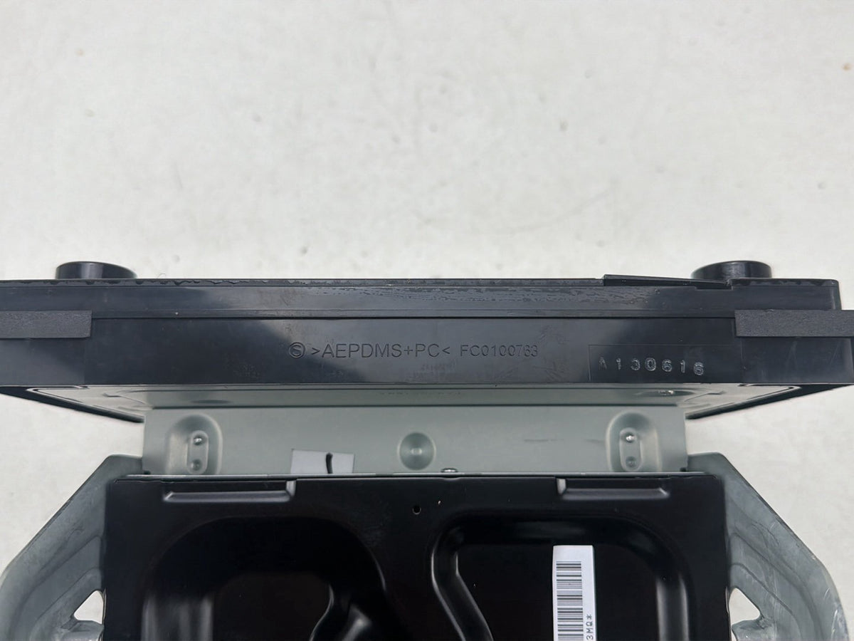 2015-2019 Toyota Sienna Radio Receiver CD Player Display Screen 86100-08062 OEM