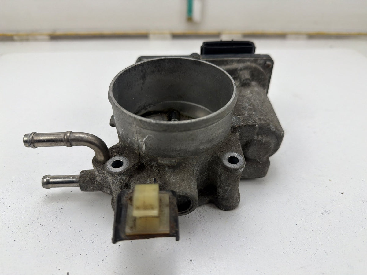 2015-2017 Toyota Camry Engine Throttle Body 22030-0V010 OEM