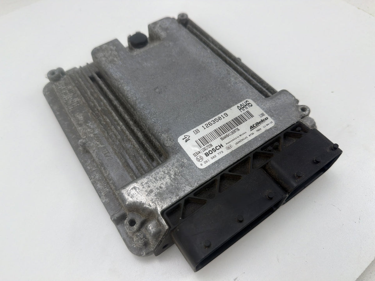 2010-2011 Buick Enclave Engine Computer Control Module ECU 12635019 OEM