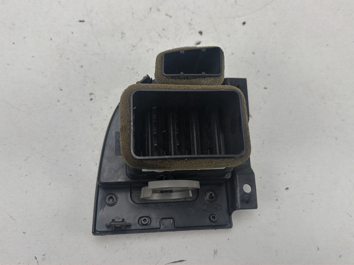 2003-2006 Lincoln Navigator Front Right Side Climate Control Air Vent OEM