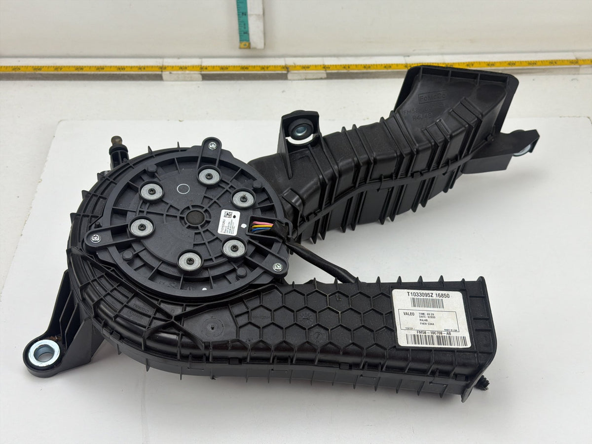 2013-2018 Ford C-Max - Hybrid Battery Cooling Fan Blower FM58-10C709-AB OEM