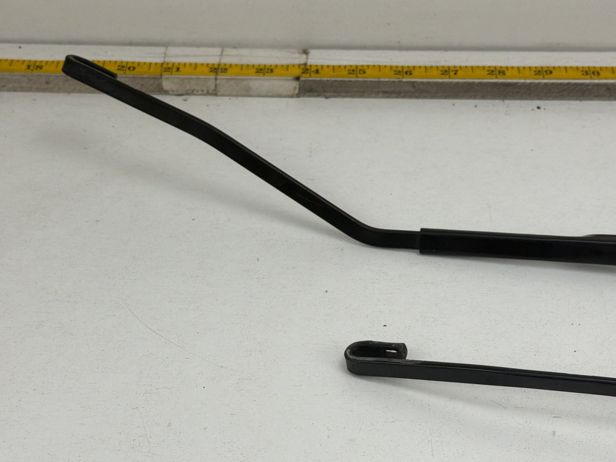 2013-2019 Nissan Sentra Front Pair Left/Right Windshield Wiper Arm Set OEM