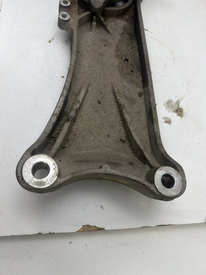 2014-2020 Maserati Quattroporte Engine Mount Support Bracket 670003632 OEM