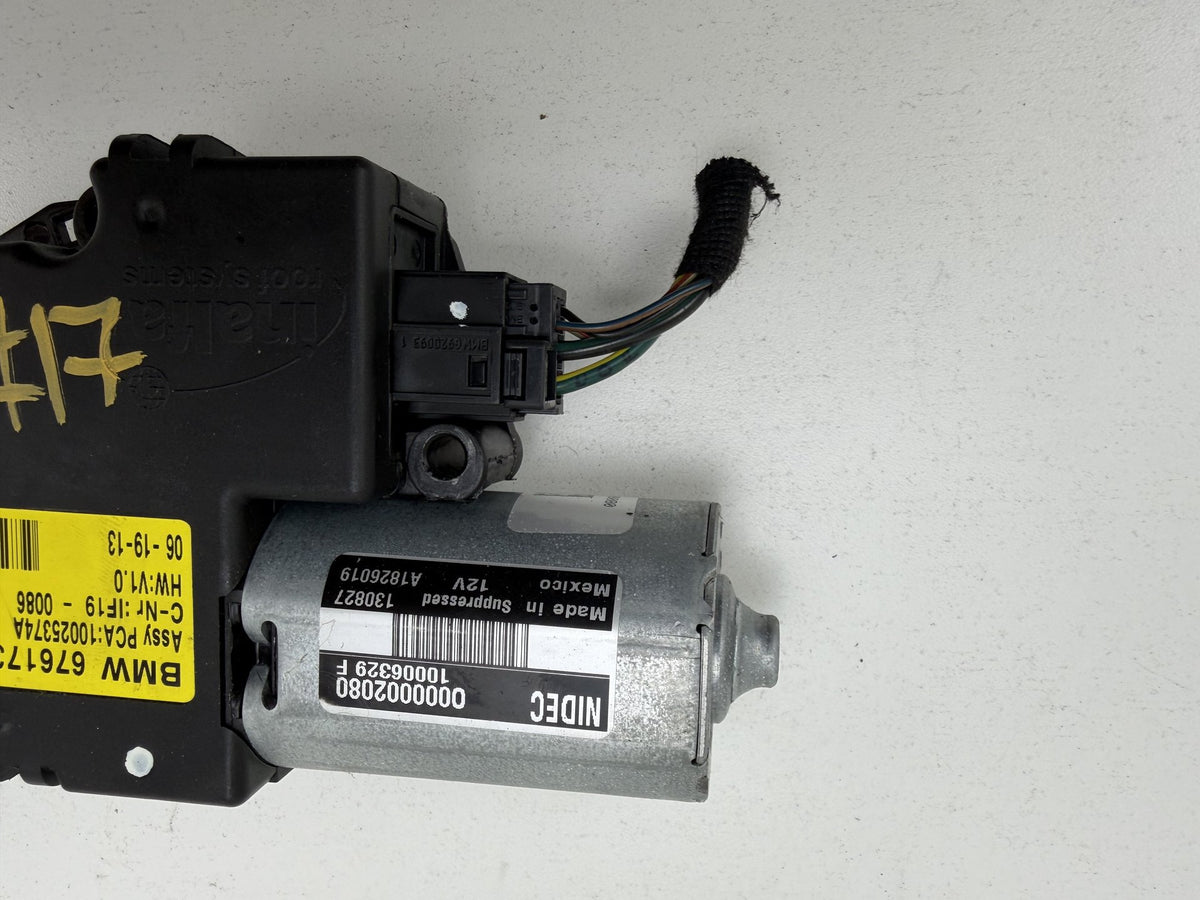 2012-2015 BMW X1 E84- Wiper Motor PN: 10025374A OEM