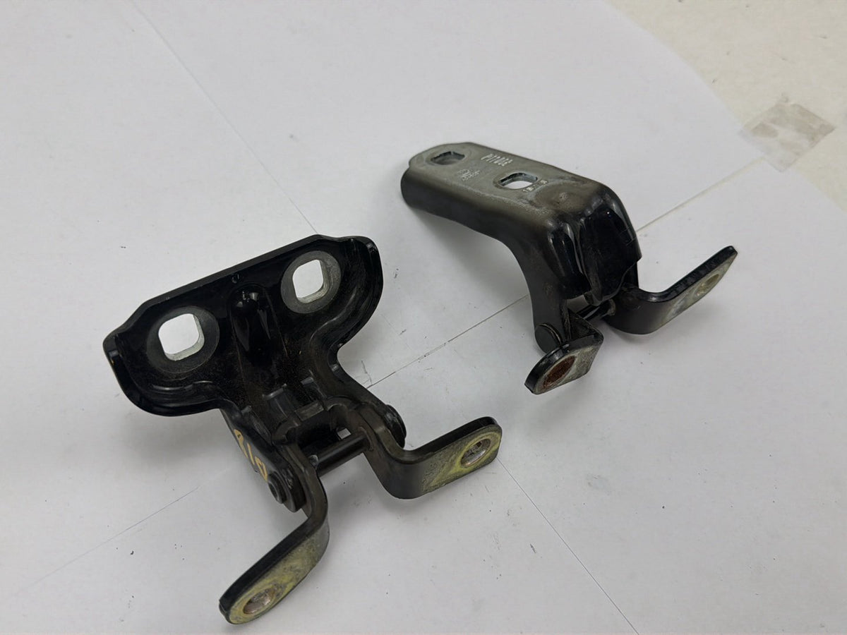 2010-2016 Cadillac SRX Rear Right Passenger Side Upper & Lower Door Hinge OEM