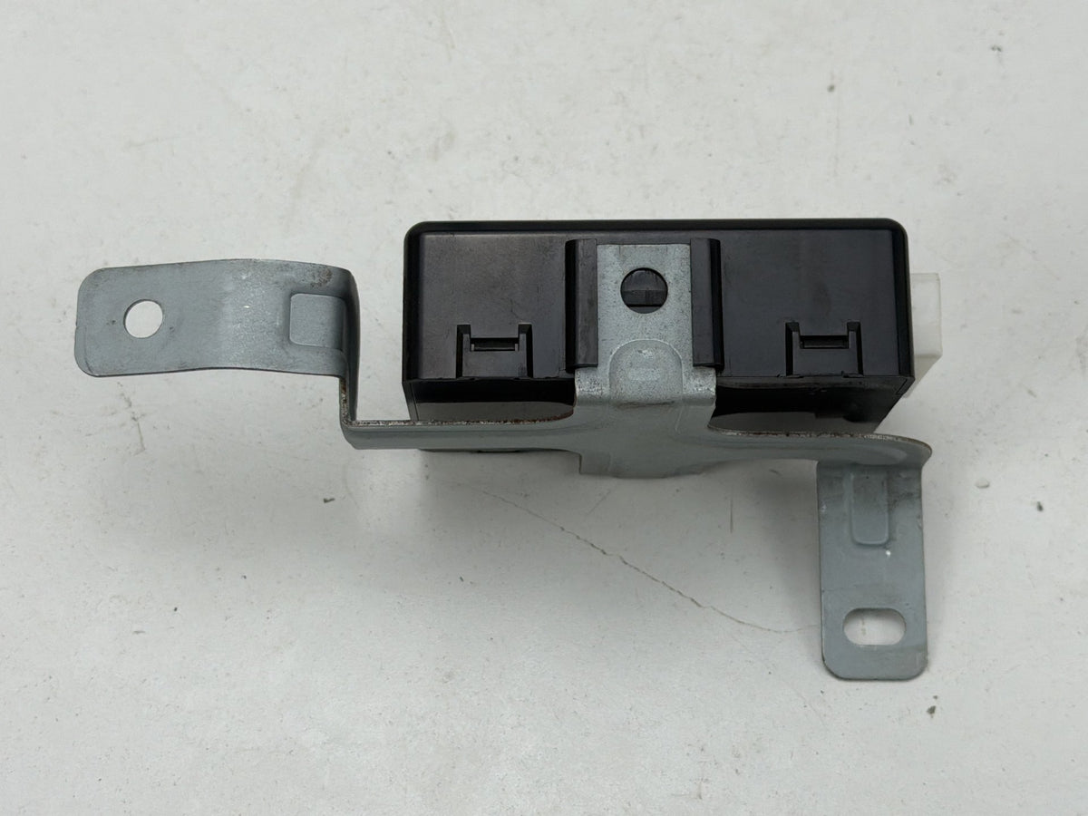 2014-2016 Kia Cadenza Rear Sunshade Curtain Control Module 95860-3R000 OEM