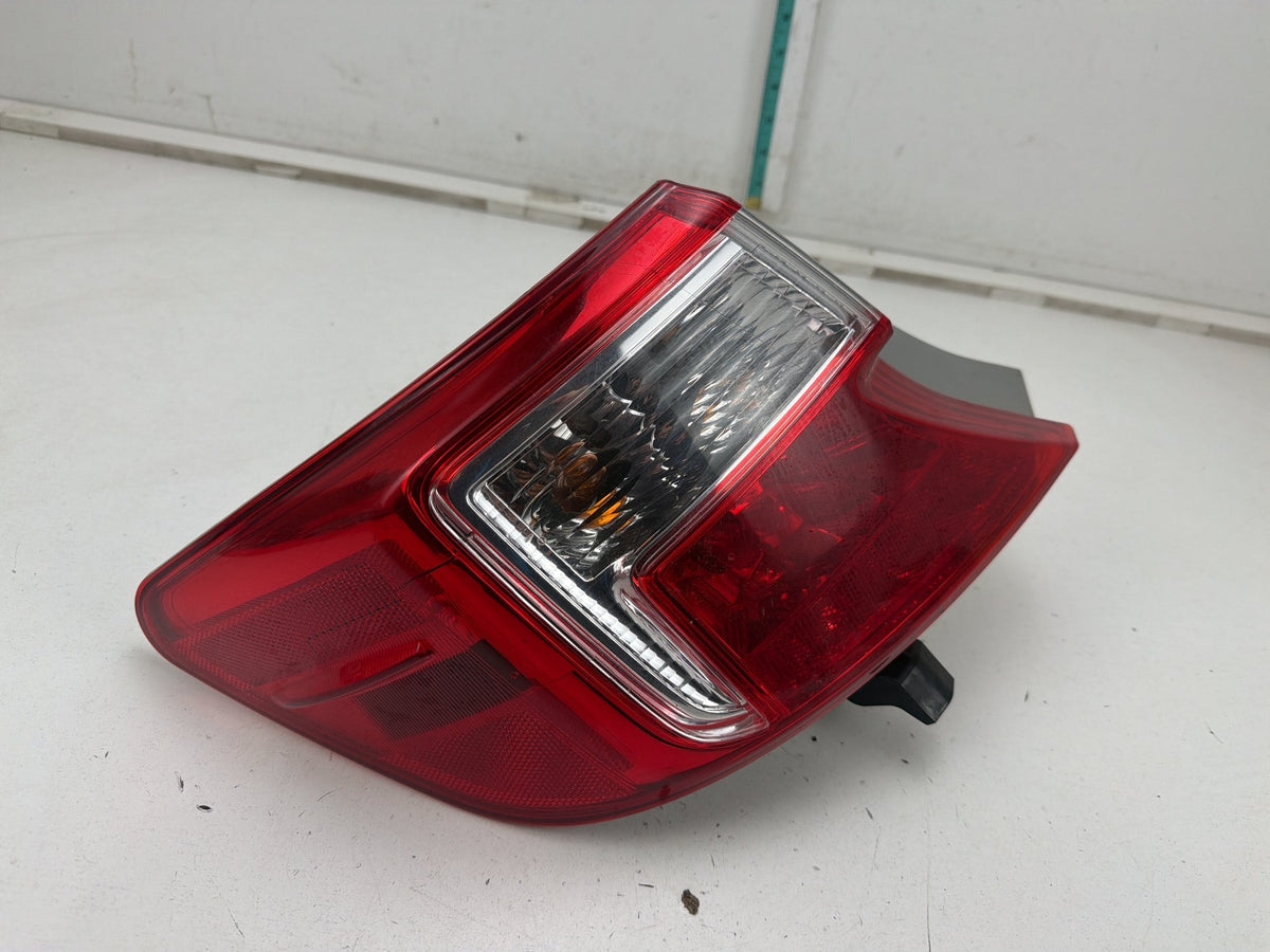 2012-2014 Toyota Camry Rear Left Driver Side Outer Panel Mounted Tail Light OEM