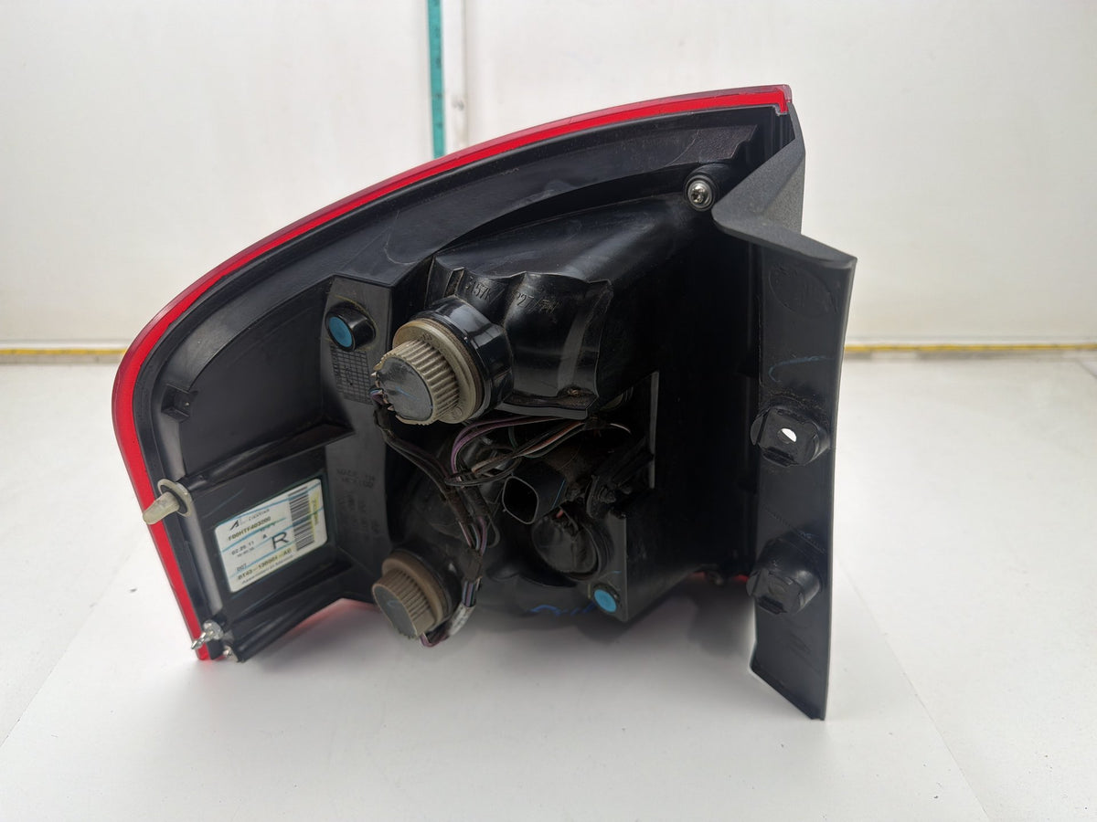 2011-2014 Ford Edge Rear Right Passenger Side Tail Light BT43-13B504-AD OEM
