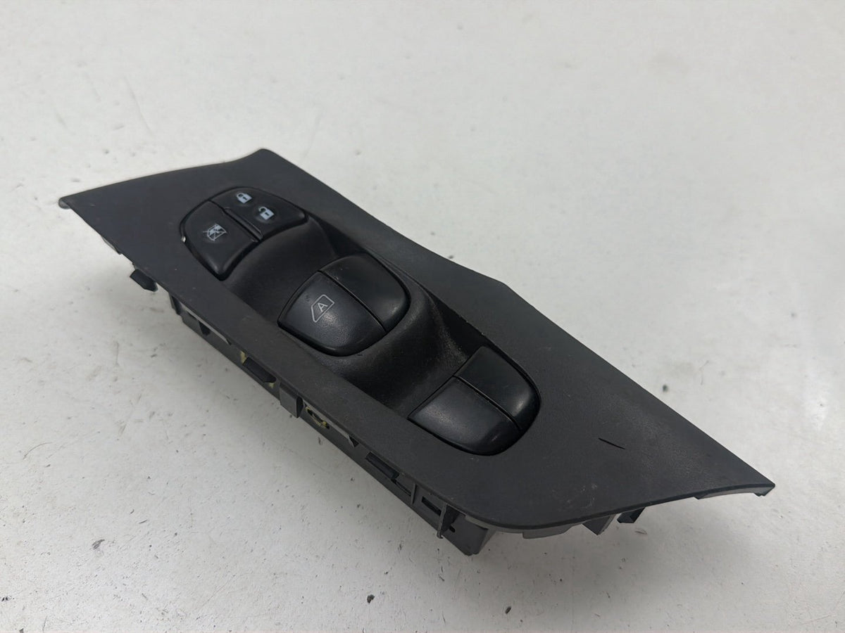 2013-2018 Nissan Altima Front Left Driver Side Door Master Window Switch OEM
