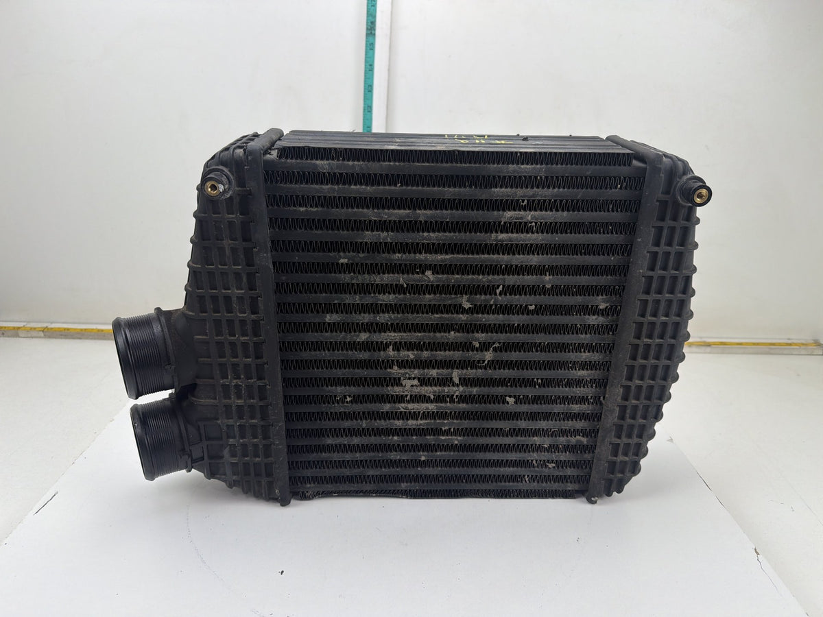 2014-2021 Maserati Quattroporte Front Right Side Turbocharger Intercooler OEM