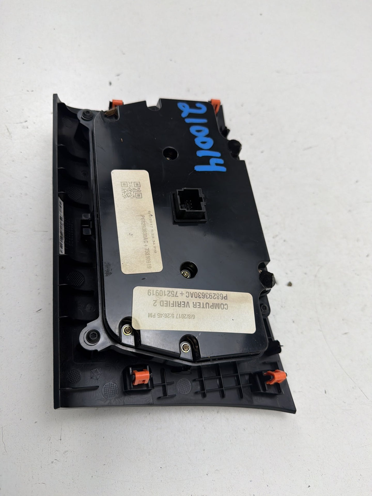 2017-2023 Chrysler 300 Dash HVAC AC Heater Temperature Climate Control Unit OEM