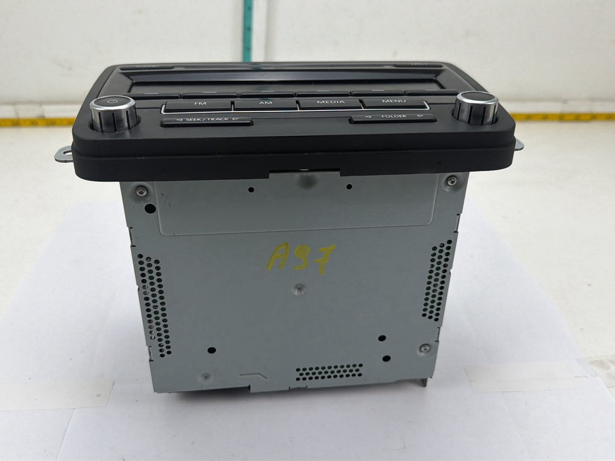 2012-2015 Volkswagen Jetta - Am Fm Cd Player Radio Receiver 1K0035164D OEM