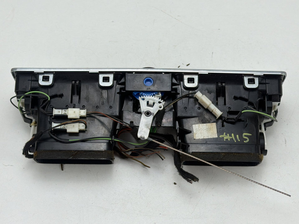2010-2013 Land Rover Range Rover Center Dash Air Vent LRGJBD500240PUY OEM