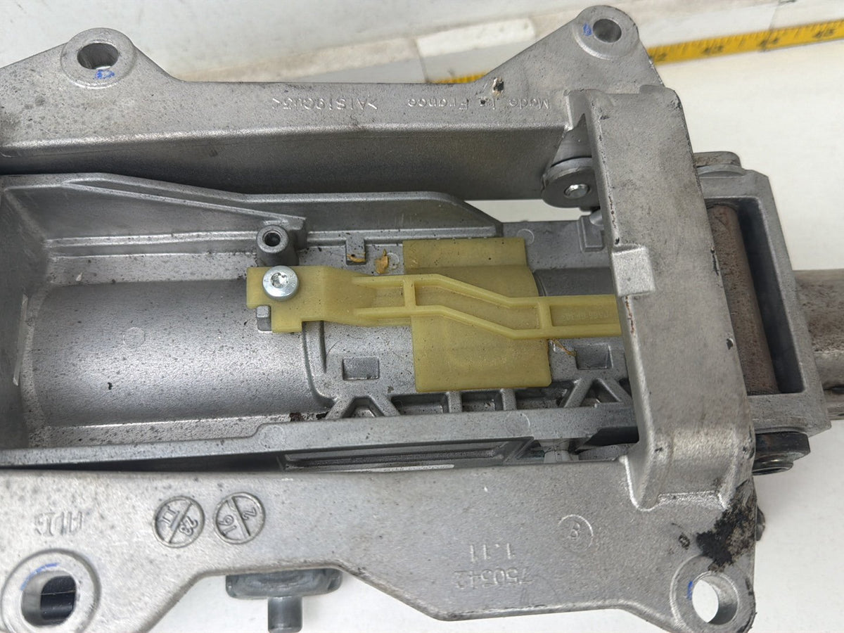 2014-2017 Maserati Ghibli Power Steering Column Shaft Assembly 6700317590 OEM