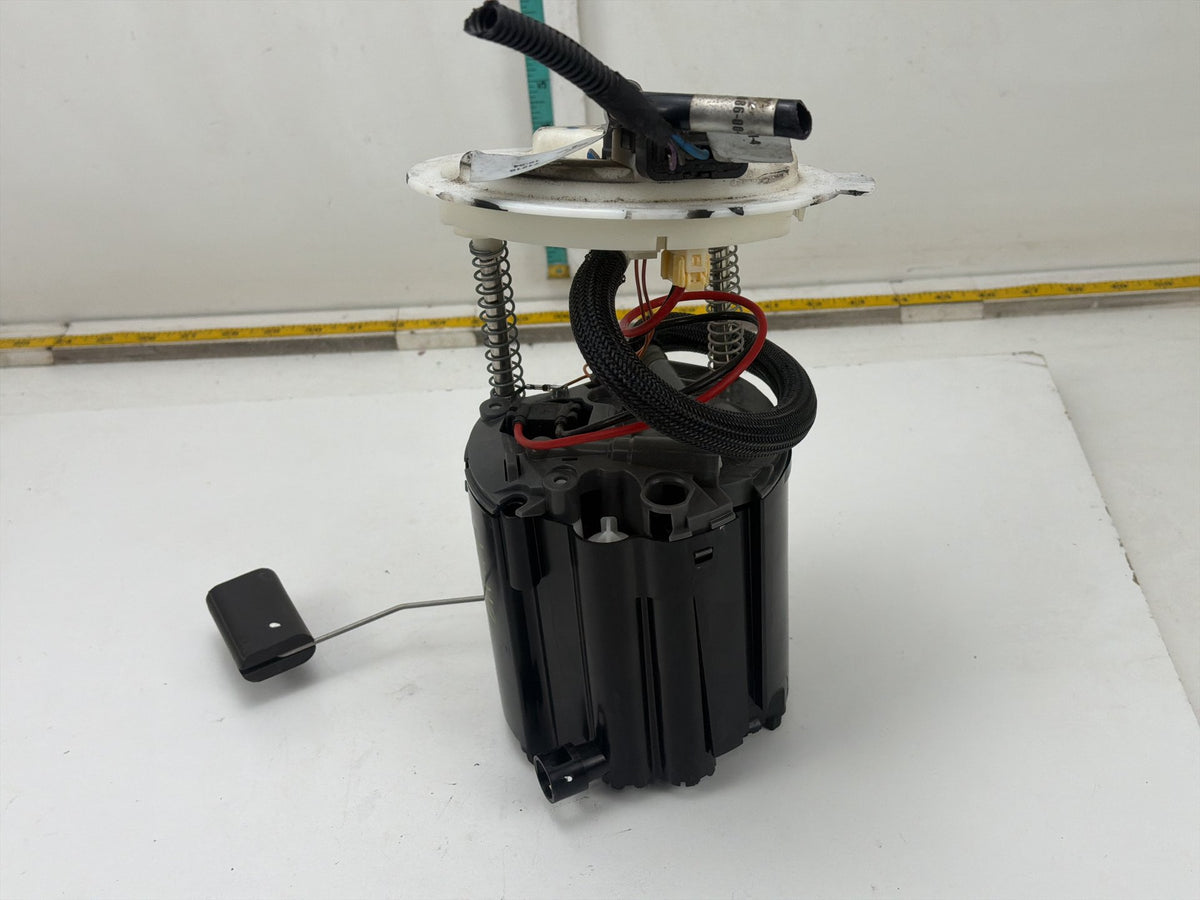 2014-2020 Maserati Ghibli Fuel Tank Pump Sending Unit Module 670003734 OEM