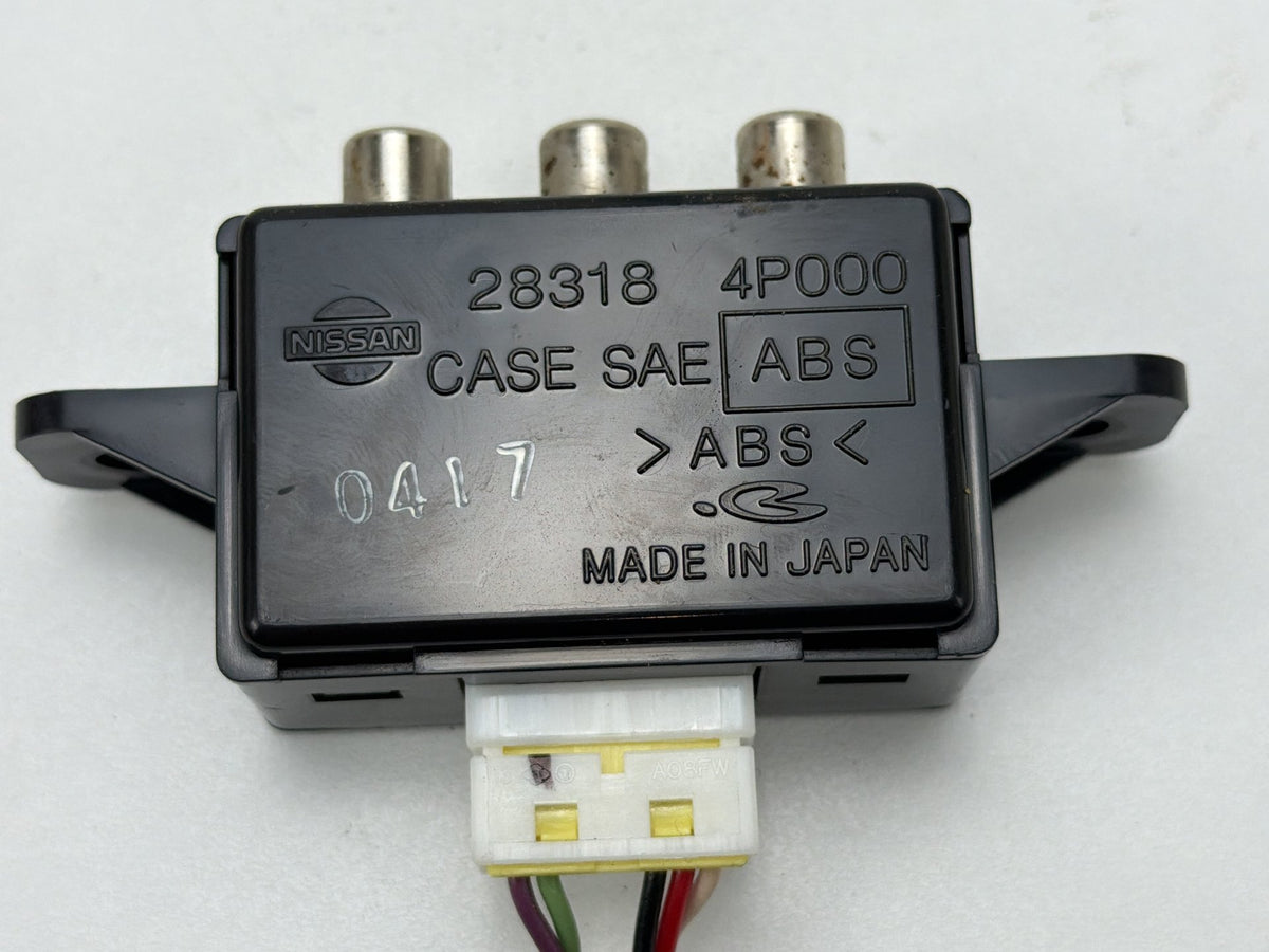 2011-2013 Infiniti QX56 Auxiliary Audio Video Jack Input Port 28318-4P000 OEM