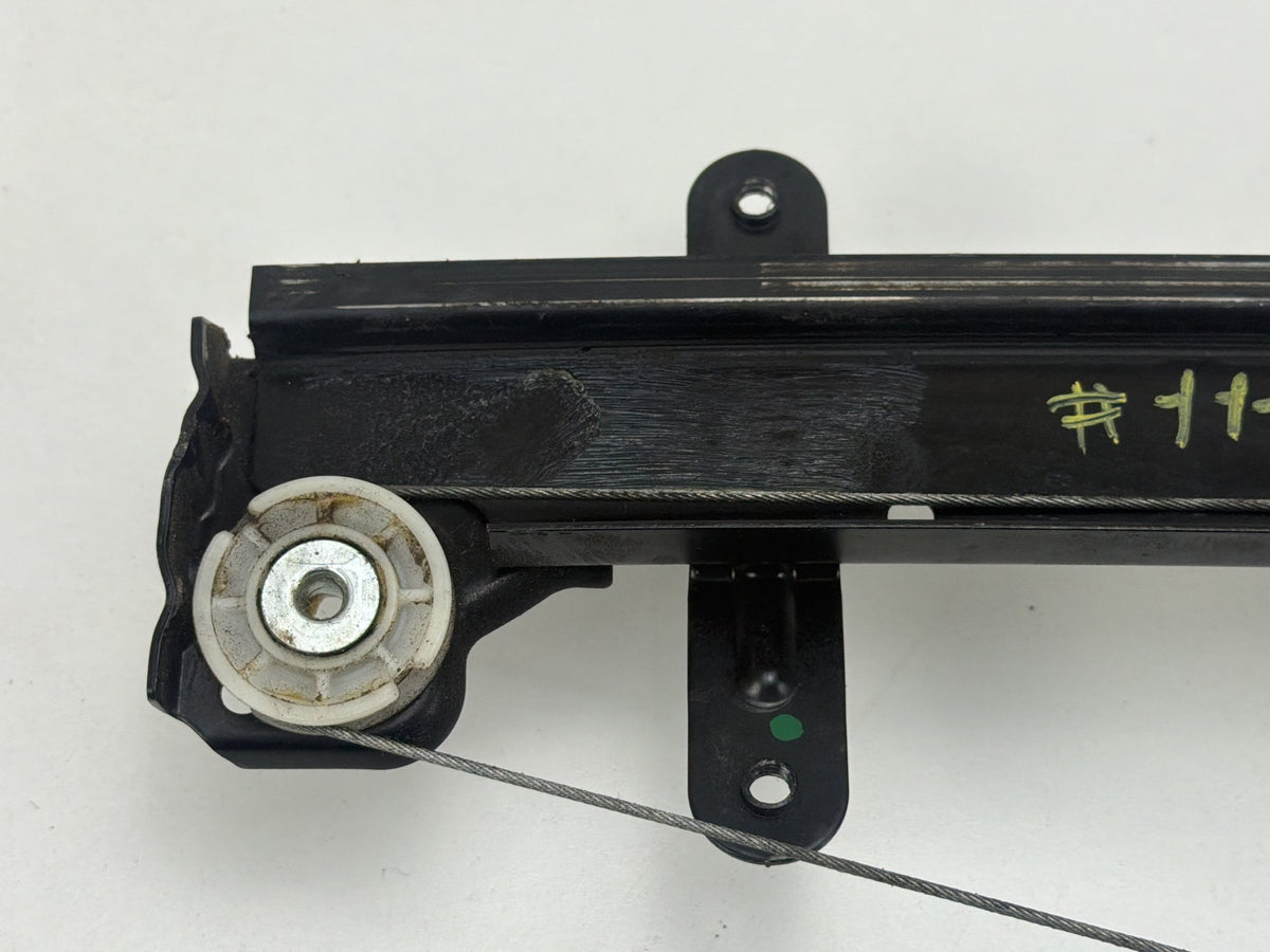 2013-2019 Nissan Sentra Right Front Door Window Regulator/Motor 80700-9AM0A OEM