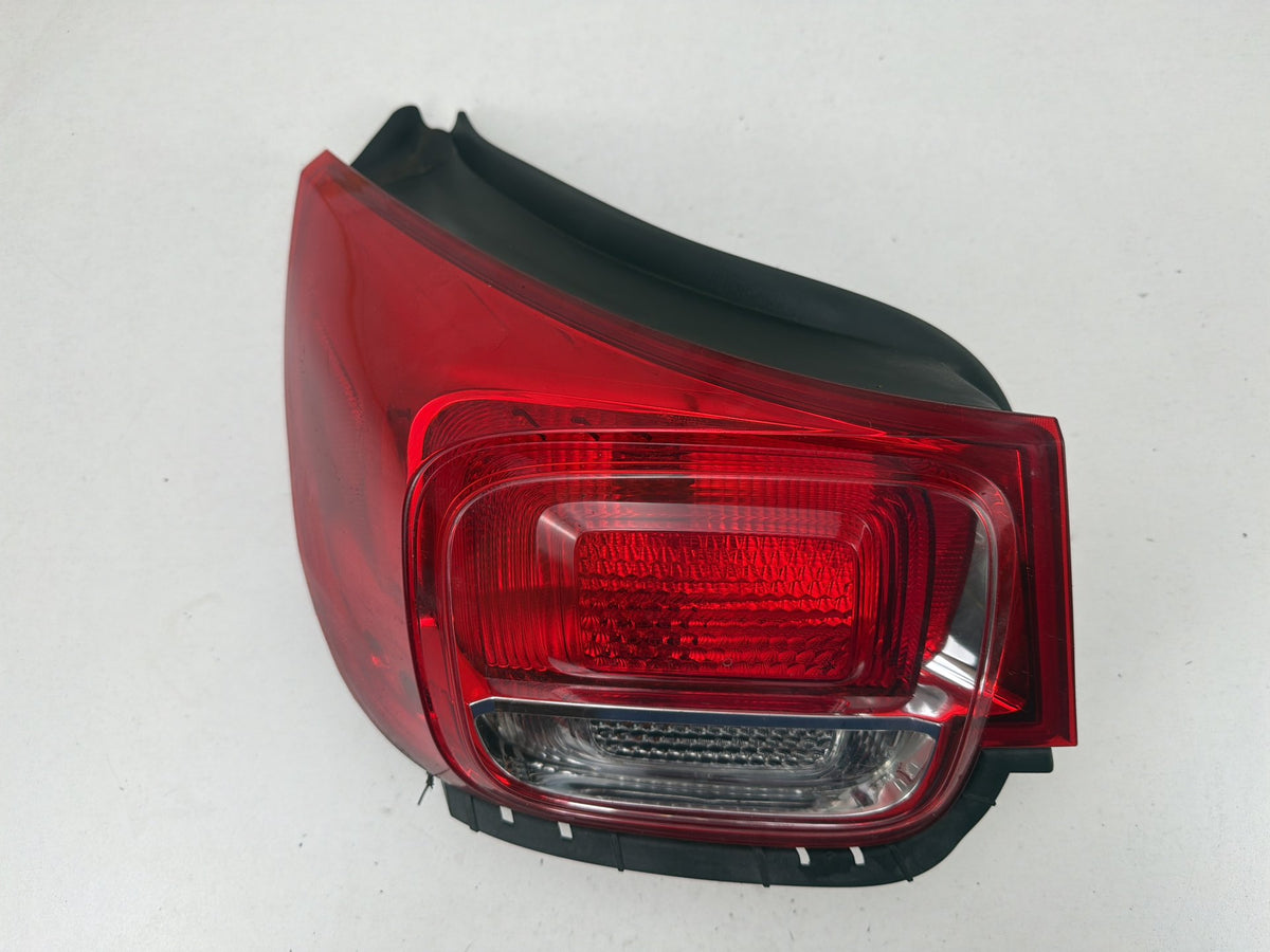 2013-2015 Chevrolet Malibu Rear Left Driver Outer Tail Light 23151403 OEM