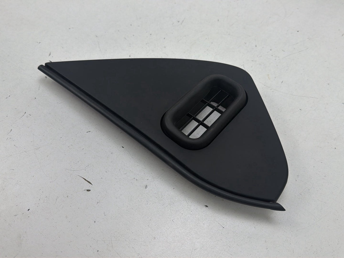 2014-2017 Maserati Ghibli Right Side Dash End Cap Trim 06700184350 OEM