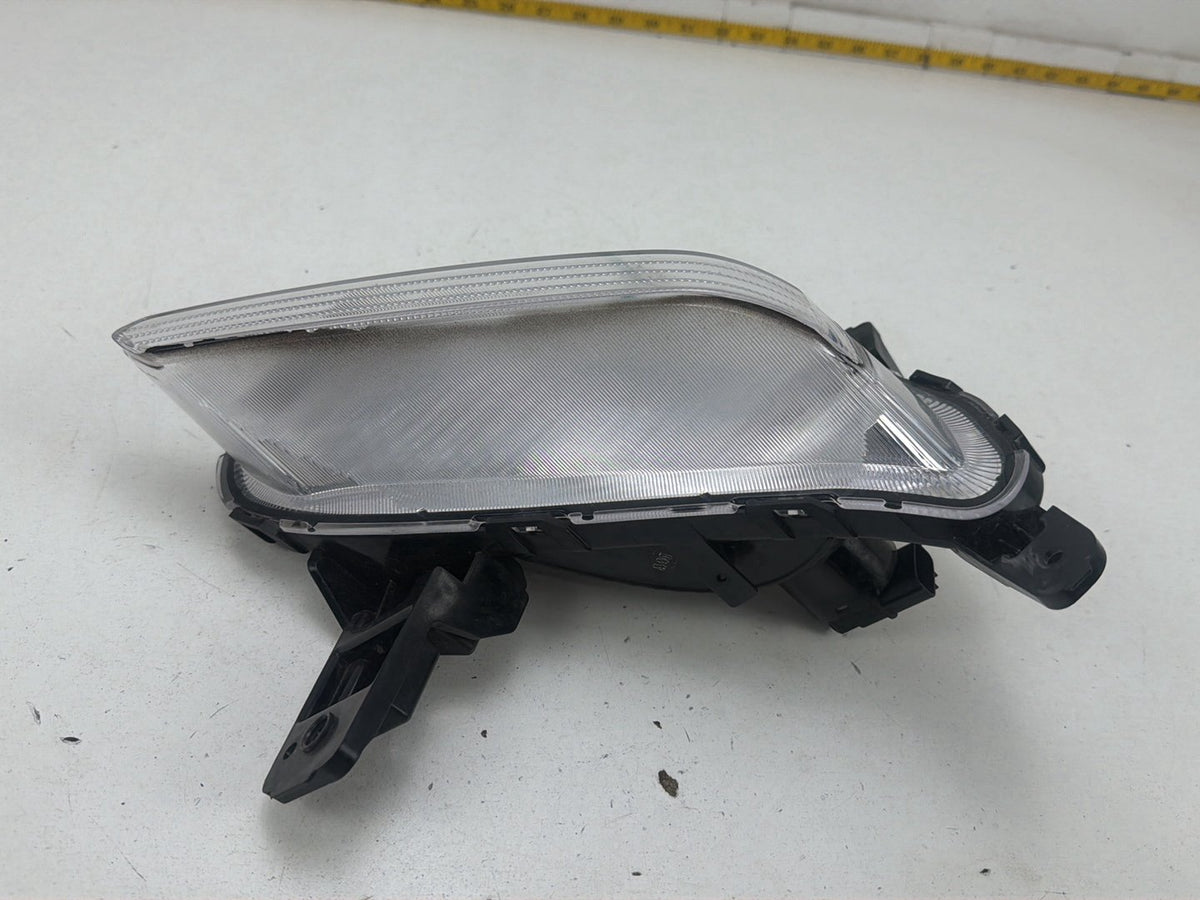 2019-2021 Kia Forte - Right Passenger Side Fog Light Lamp 92303-M7 OEM