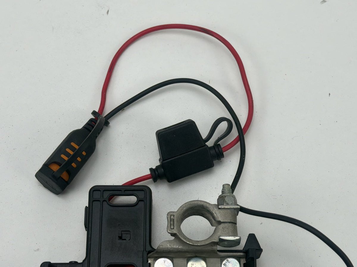 2014-2020 Maserati Quattroporte Positive Battery Fuse Box Module 06700020290 OEM