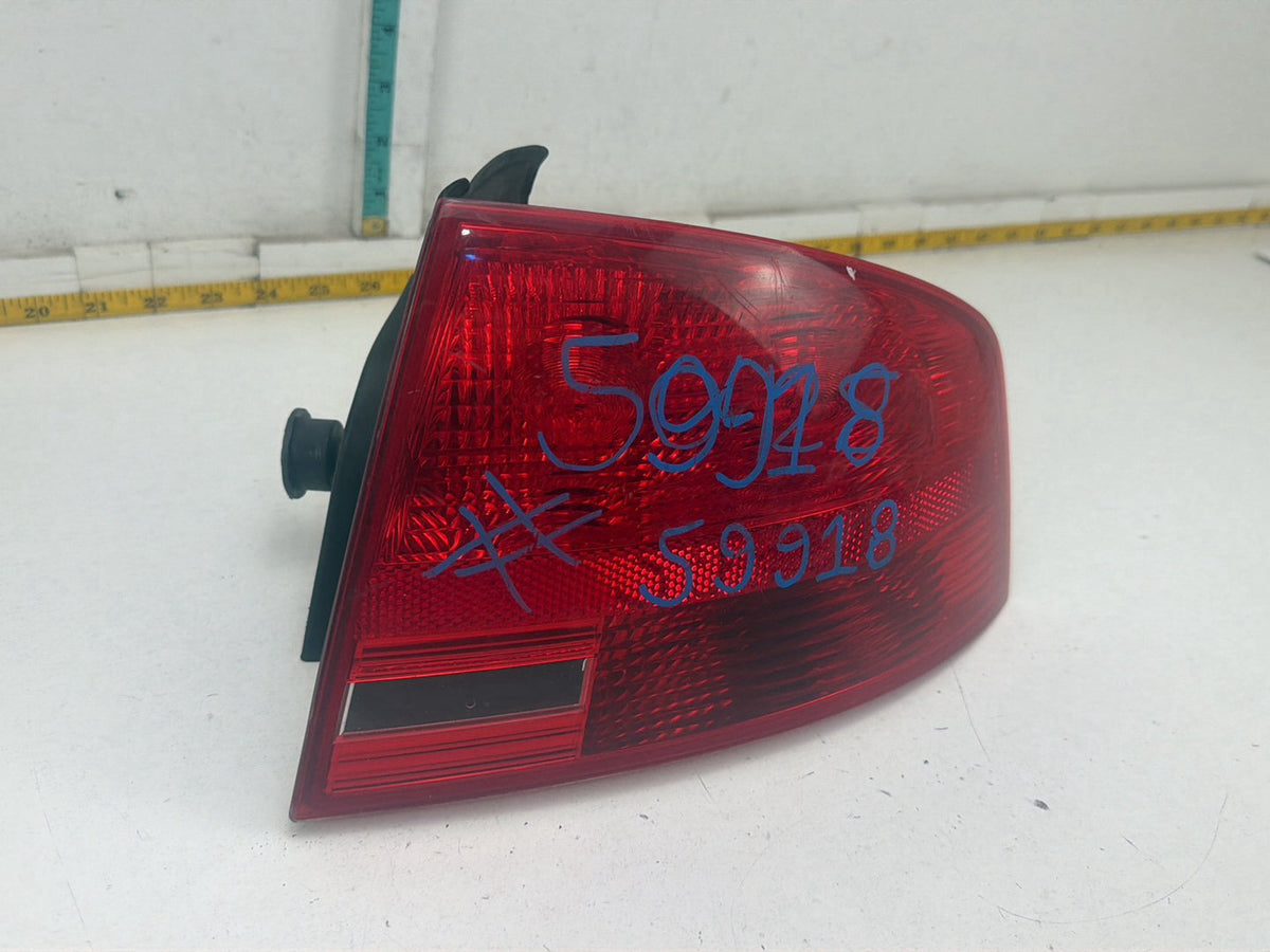 2005-2008 Audi A4 Rear Right Passenger Side Outer Tail Light Lamp R965070 OEM