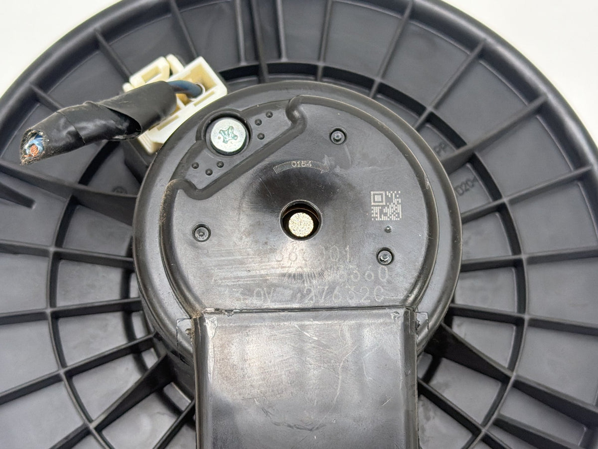 2014-2021 Jeep Grand Cherokee Front HVAC Blower Motor Assembly OEM