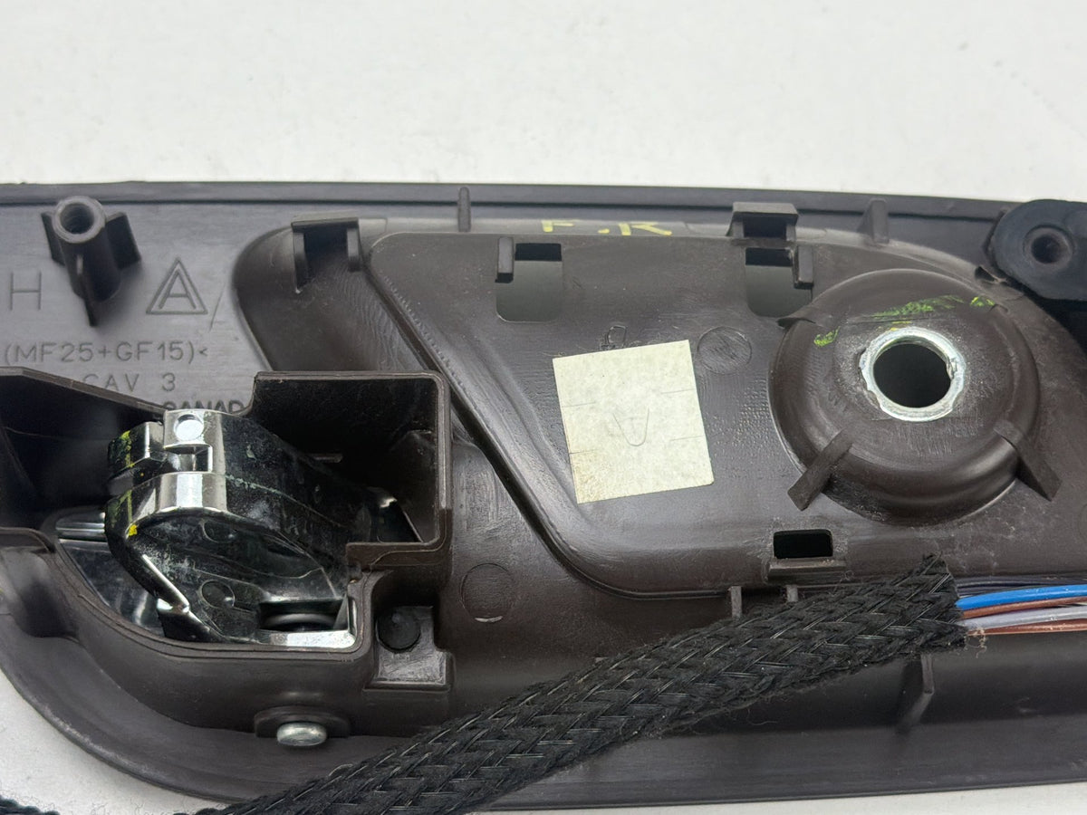 2007-2013 GMC Sierra 1500 Front Right Interior Door Handle OEM