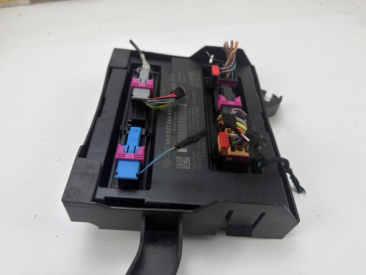 2013-2017 Audi Q5 Rear Comfort Control Body Module BCM 8K0907064KN OEM