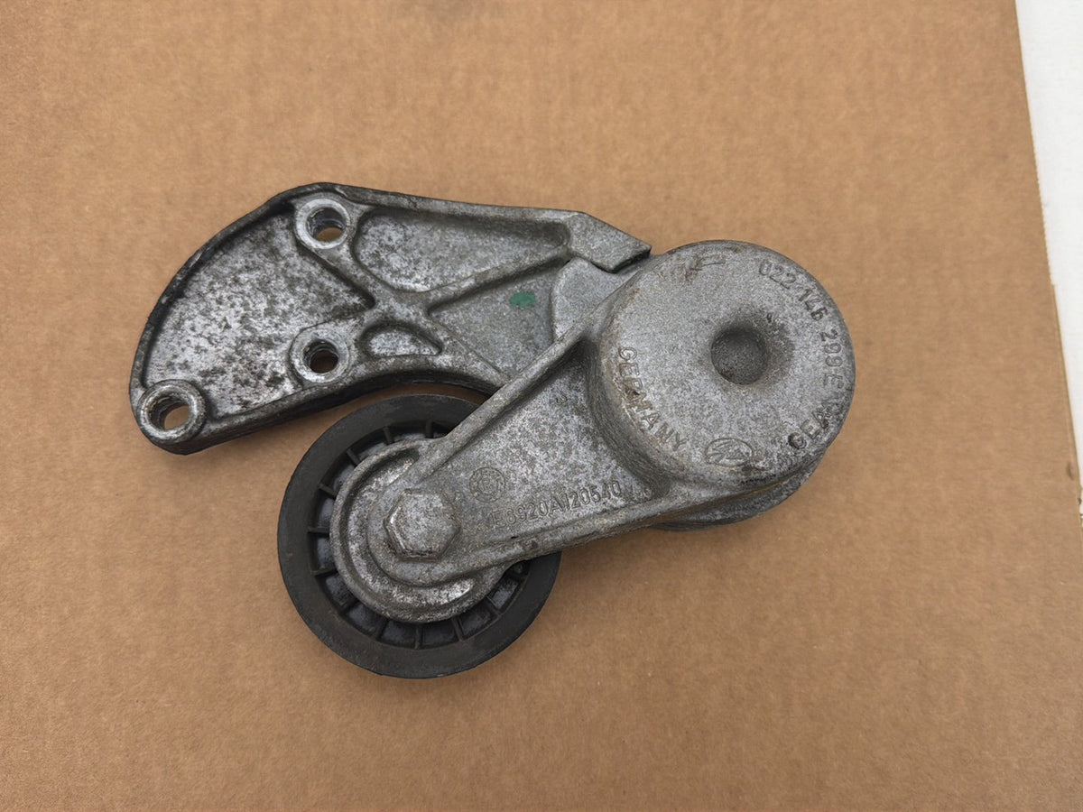 2004-2006 Porsche Cayenne 9PA-3.2L Drive Belt Tensioner Assembly 022146299E OEM
