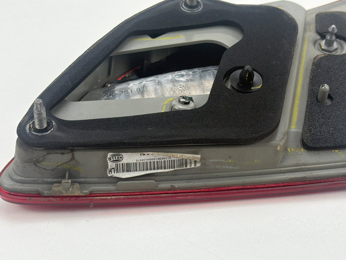 2016-2019 Nissan Sentra Rear Left Side Trunk Inner Tail Light 205.281-01 OEM