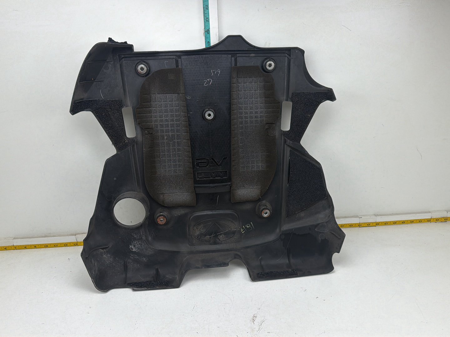 2014-2020 Infiniti Q50 V37 3.7L Engine Cover Assembly W/Emblem 14041-EY02A OEM