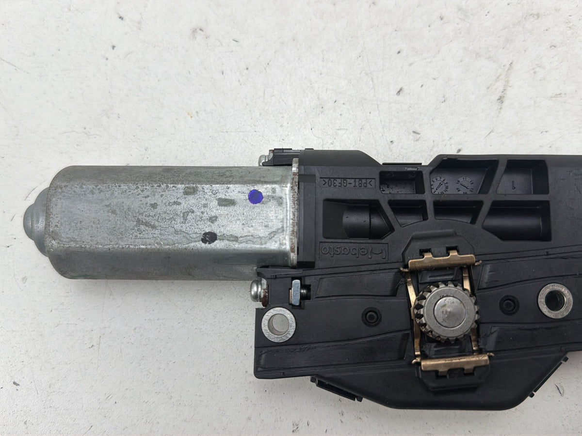 2014-2020 Infiniti Q50 V37 Sun Roof Moon Roof Motor NA002-V4 OEM