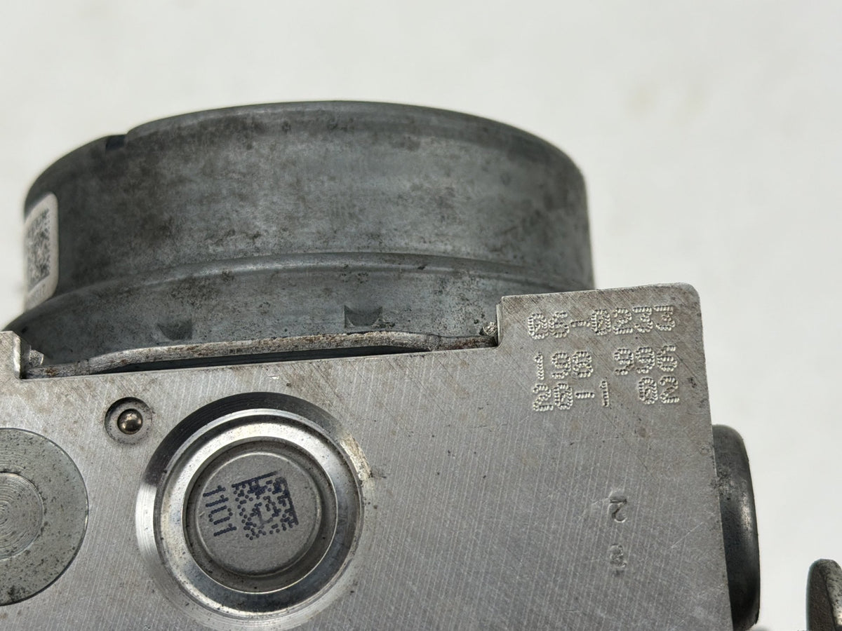 2018-2019 Toyota Yaris - Anti-Lock Brake Pump Module DG7L 43 7A0 OEM
