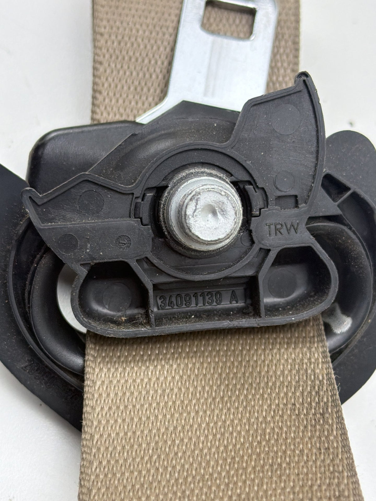 2010-2013 Mercedes-Benz R350 Front Left Driver Side Seat Belt A2518603786 OEM