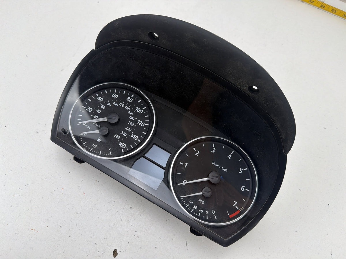2006-2013 BMW 325I 328I E90 Instrument Cluster Speedometer 9110213-03 OEM