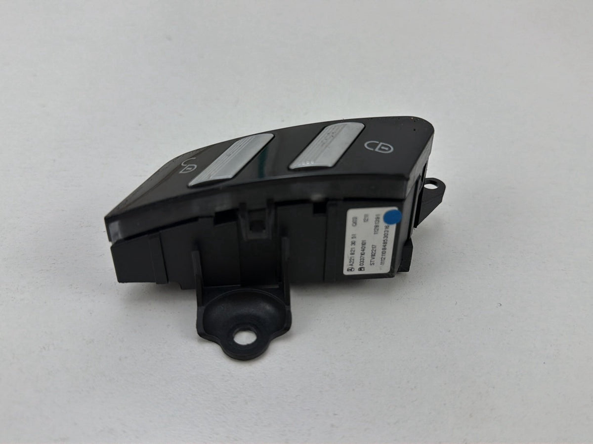 2007-2013 Mercedes-Benz S-Class W221-Front Left Door Lock Switch 2218213051 OEM