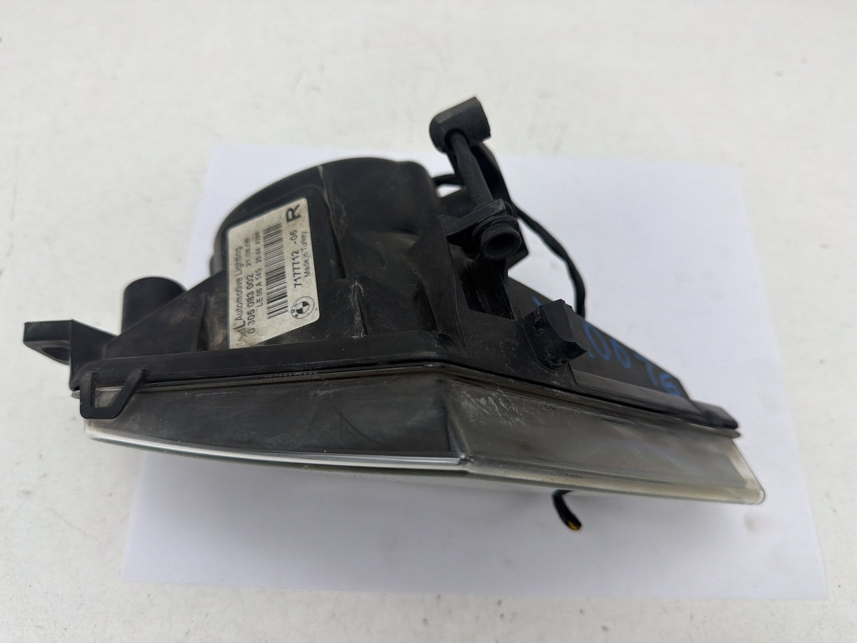 2008-2010 BMW 535i Front Right Passenger Side Bumper Fog Light 63177177712 OEM