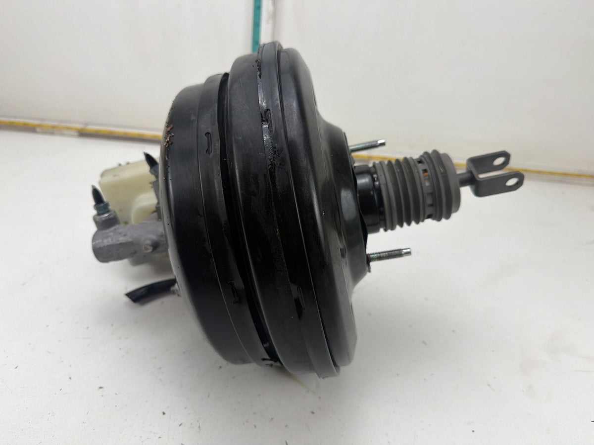 2007-2013 BMW X5 Power Brake Booster Master Cylinder w/ Reservoir 6791409 OEM