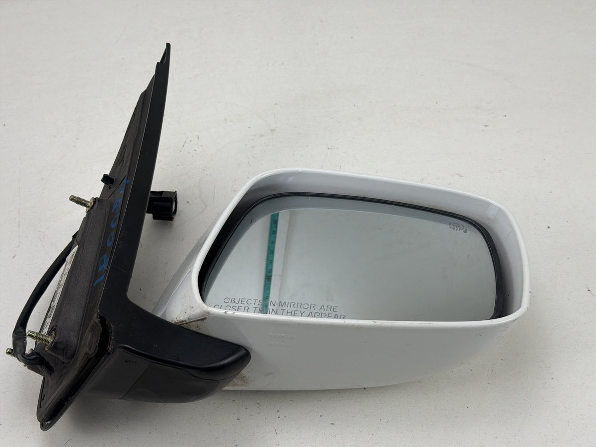 2008-2012 Nissan Pathfinder Front Right Passenger Side View Door Mirror OEM