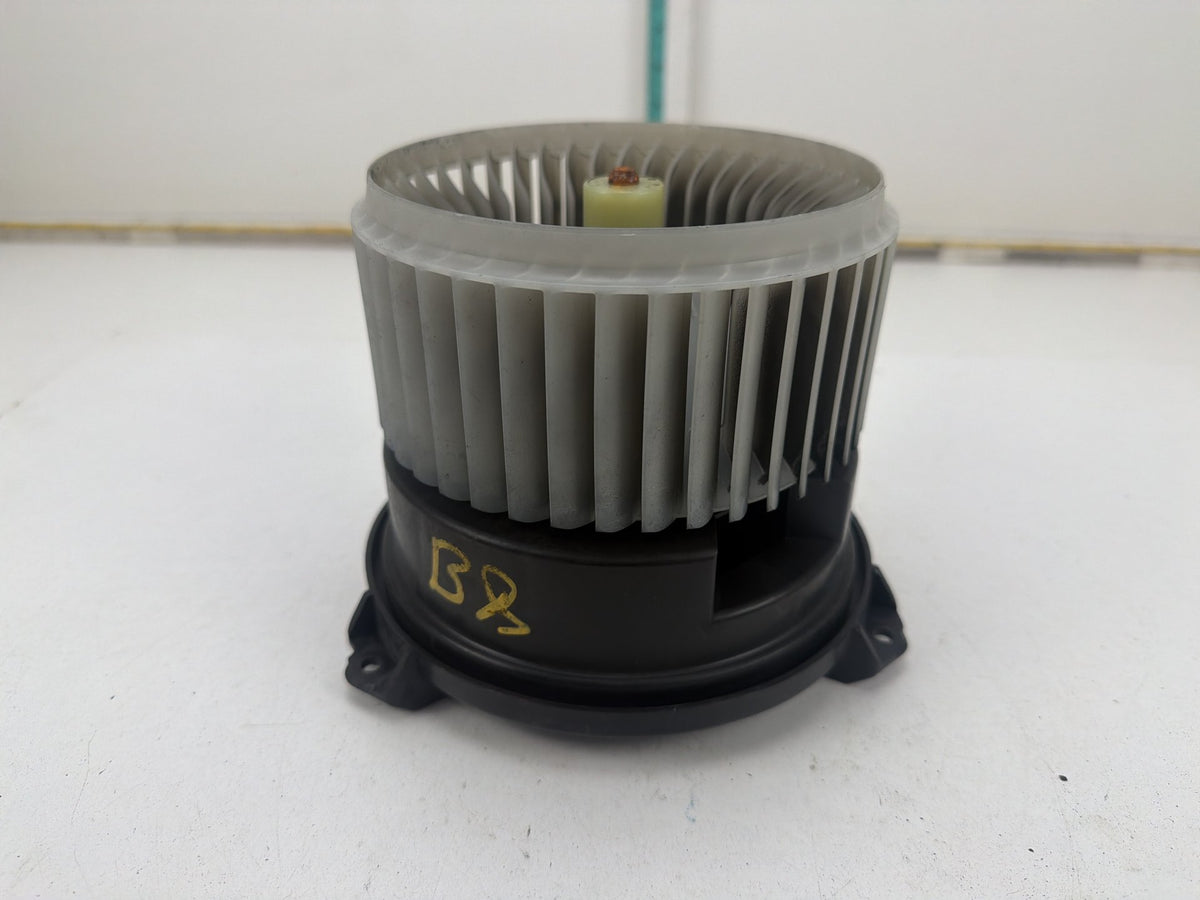 2011-2014 Toyota Sienna Rear AC Heater Blower Motor AY272700-1290 OEM