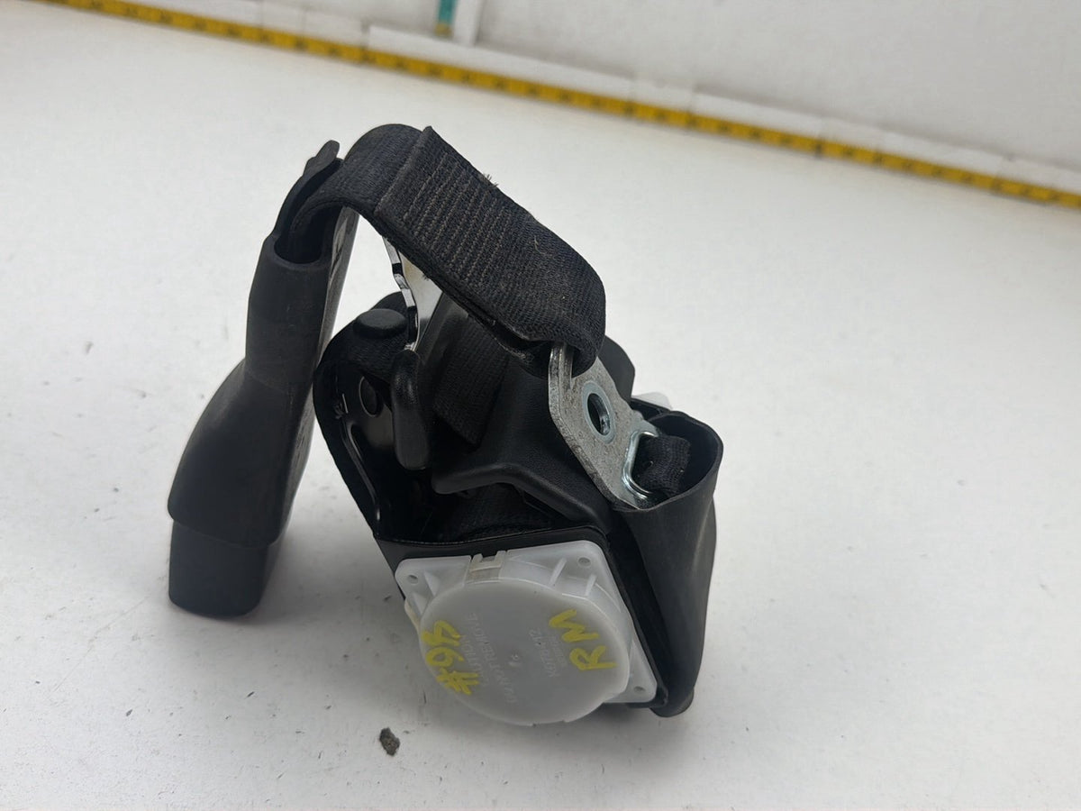 2015-2017 Toyota Camry XV50 - Left Rear 2nd Row Seat Belt C093101 OEM