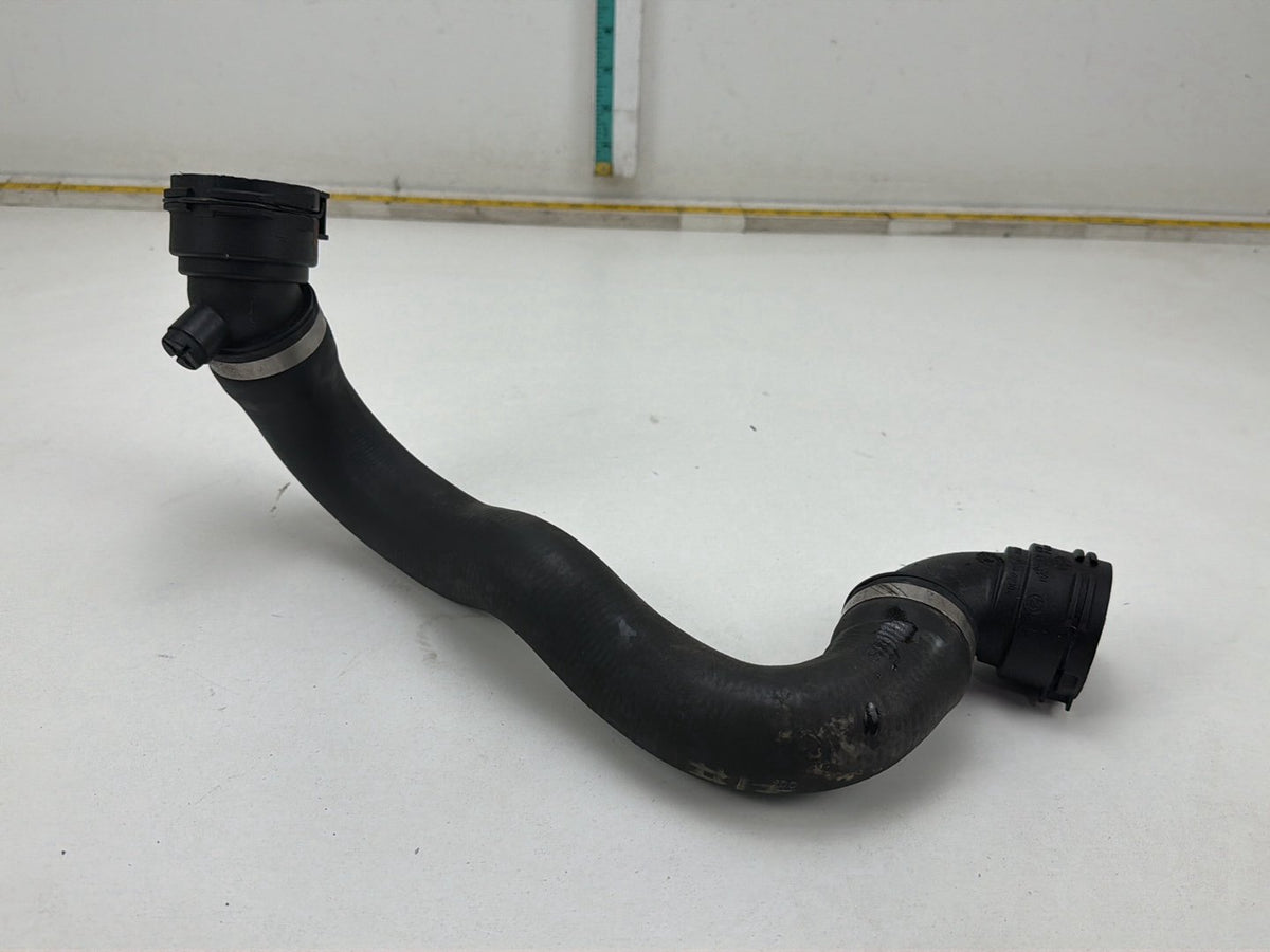 2012-2016 BMW X1 E84-Right Front Lower Radiator Cooling Hose 7620603 OEM