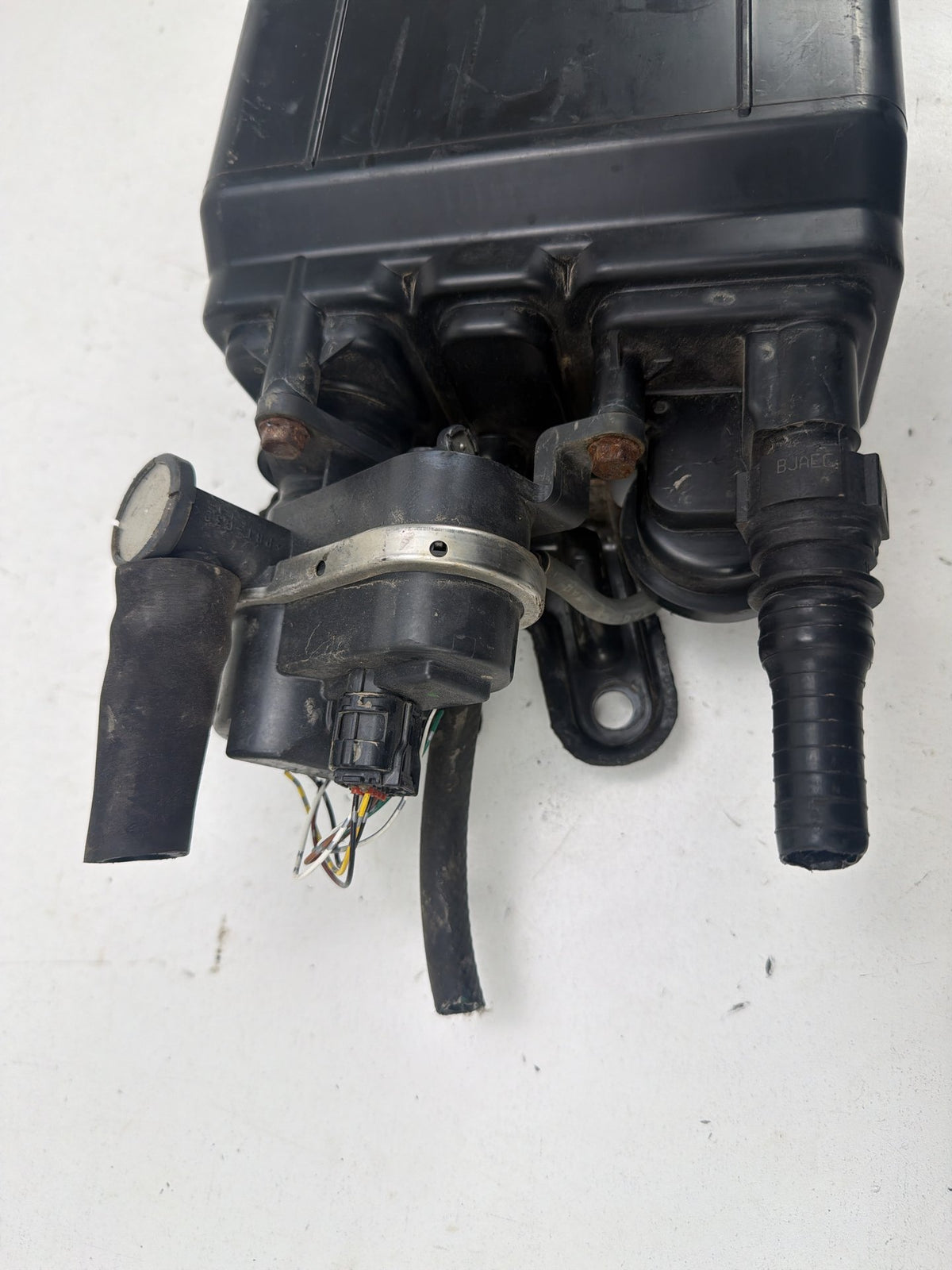 2011-2016 BMW 550i xDrive - Fuel Vapor Evaporator Canister OEM